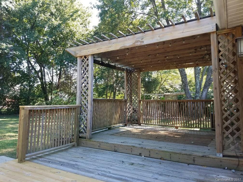Twelve Oaks - Residential