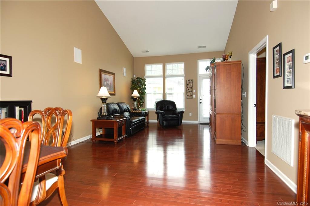 Lake Shore - Residential