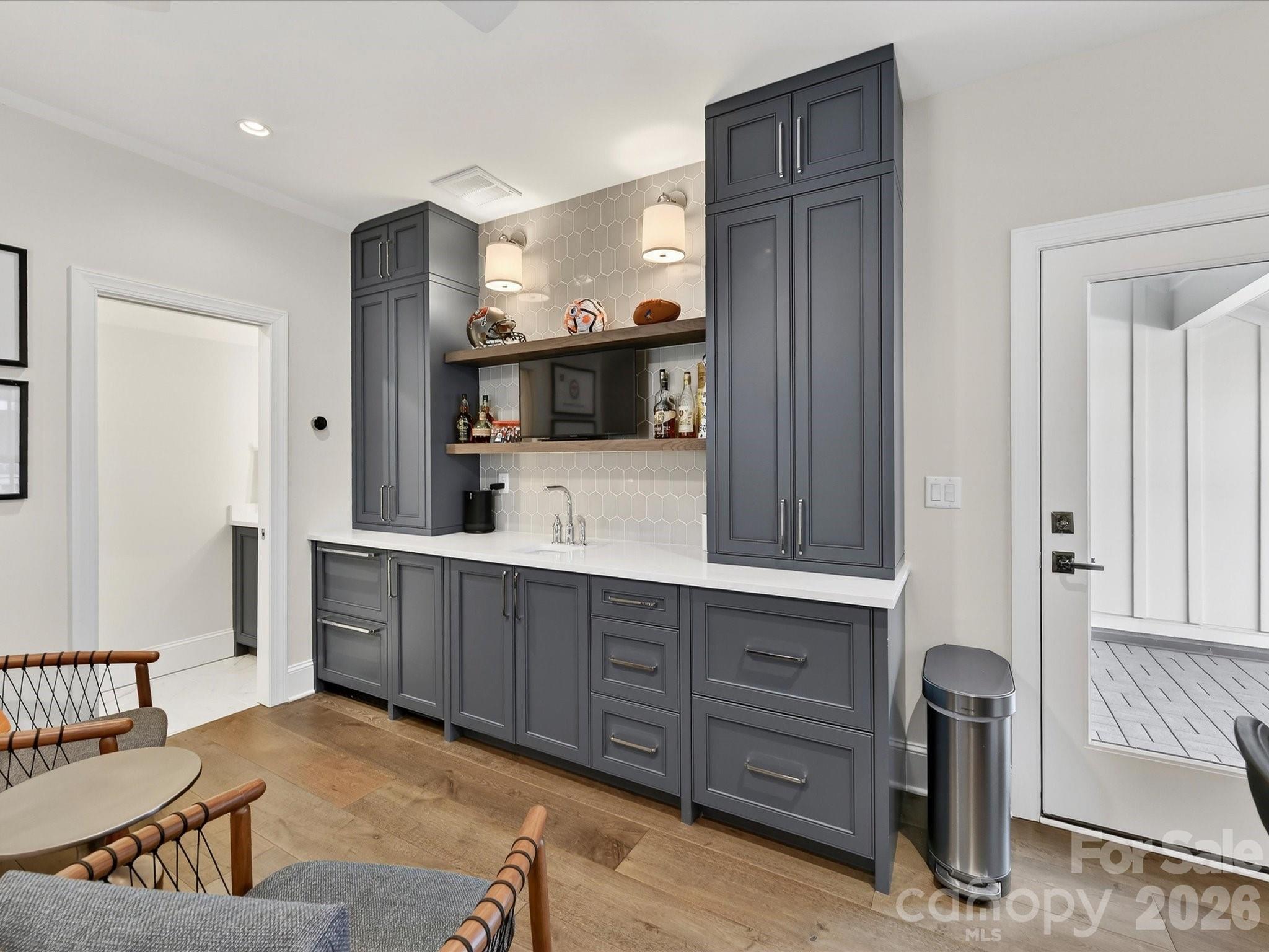 Selwyn Walk - Residential