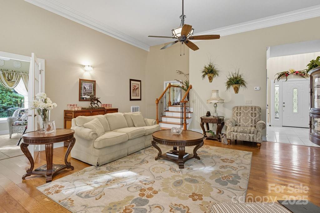 4462 OLD US 25 Highway