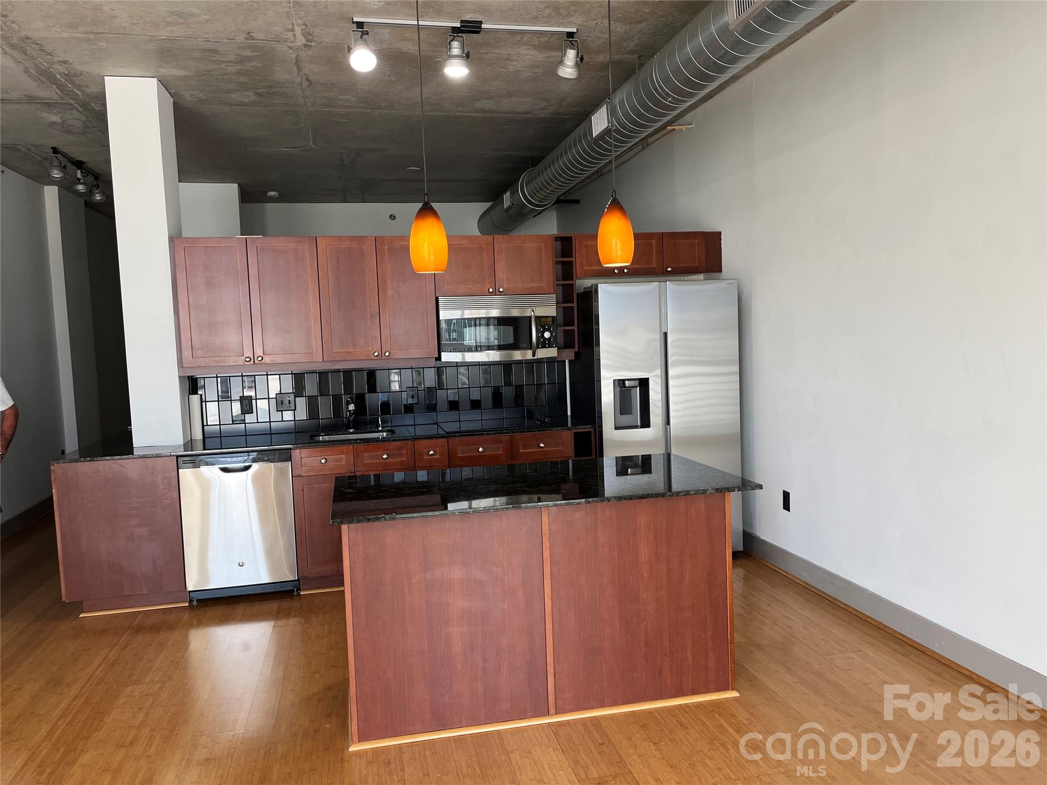 505 E 6th Street 1202