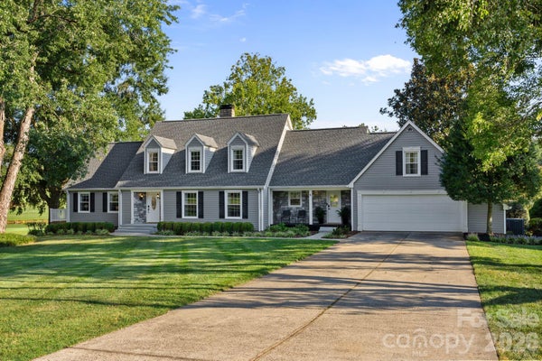 2593 BIRDIE LN NE, CONOVER, NC 28613 - Image 08014e41ce01dccac3b6eda48a1854e4/3060325783