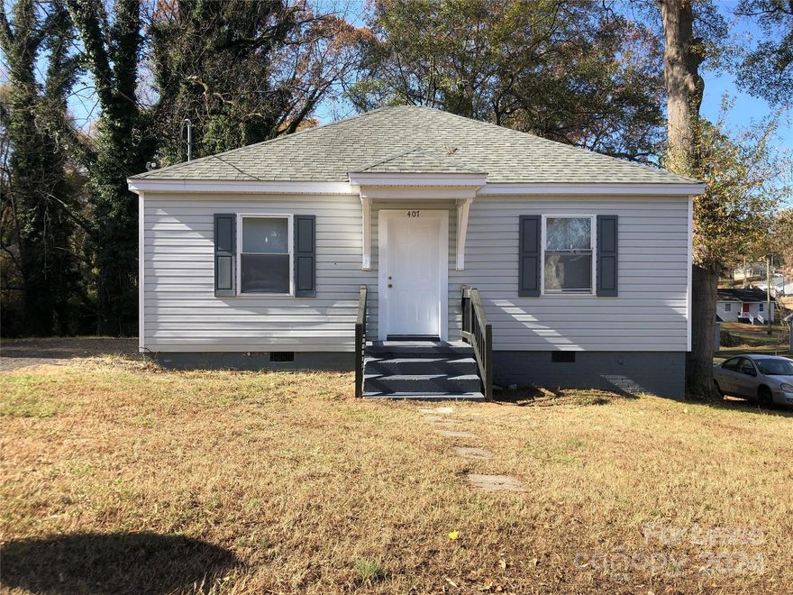 Don't miss out on this 2 bedroom 1 bath house in Gastonia! Home is convenient to 321 / I-85 and all downtown Gastonia has to offer. Home features Fresh paint and neutral flooring throughout and does come with Courtesy use appliances, (glass top oven/range, dishwasher, refrigerator & W/D connections). Kitchen has updated cabinets with granite countertops and tile backsplash. Bathroom has updated vanity with granite & ceramic tile backsplash in the shower/tub. *Pets are conditional and up to the owner's discretion with a $350 non-refundable per pet fee.