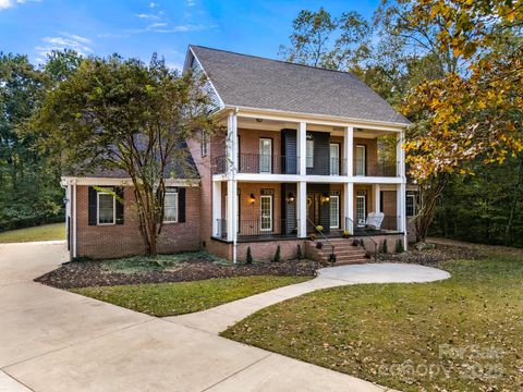 1713 Oak Park Court Iron Station NC 28080