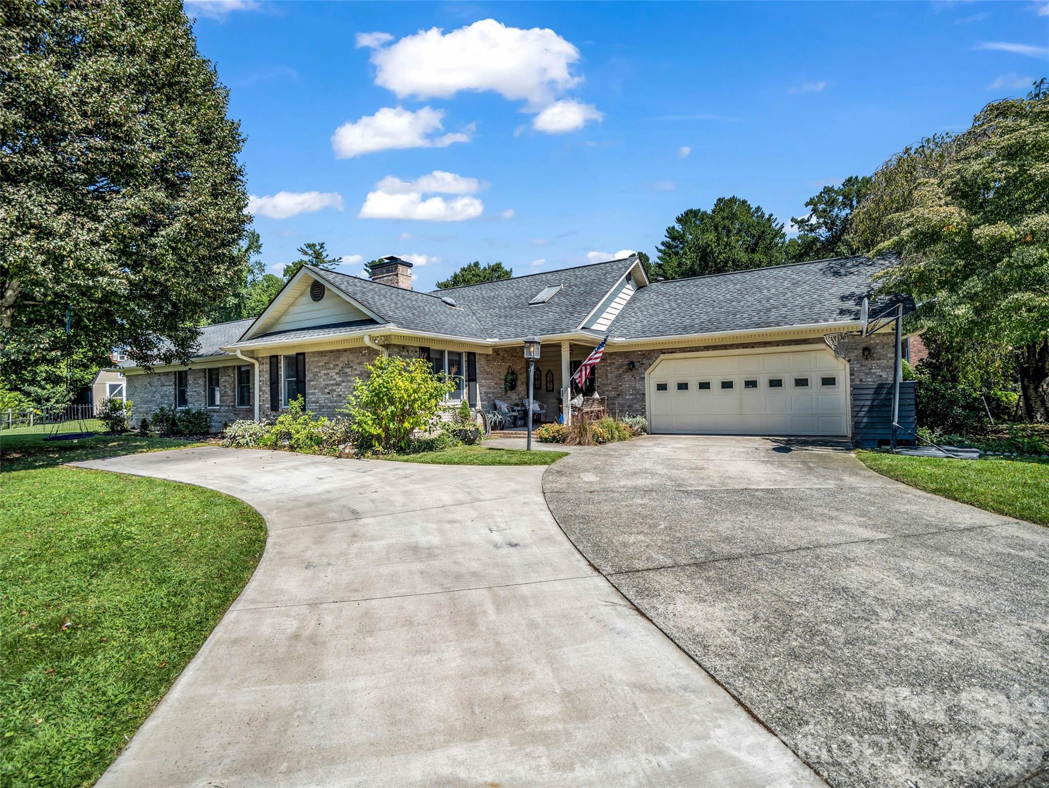 2365 Rosemont Court
