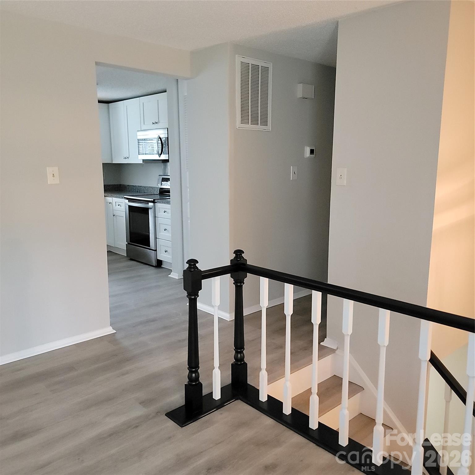 7211 Rollingridge Drive