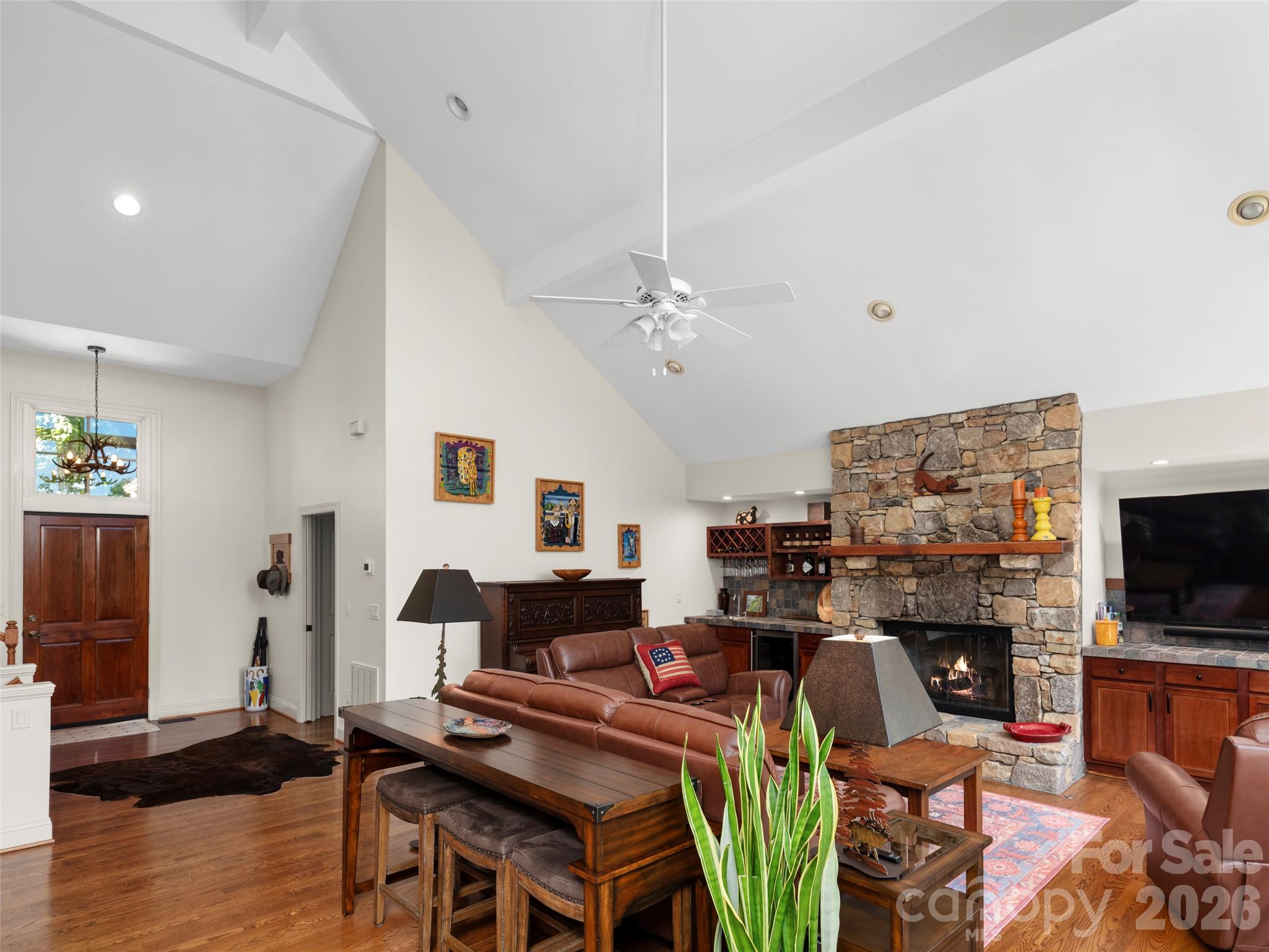 1 Meadow Ridge Lane