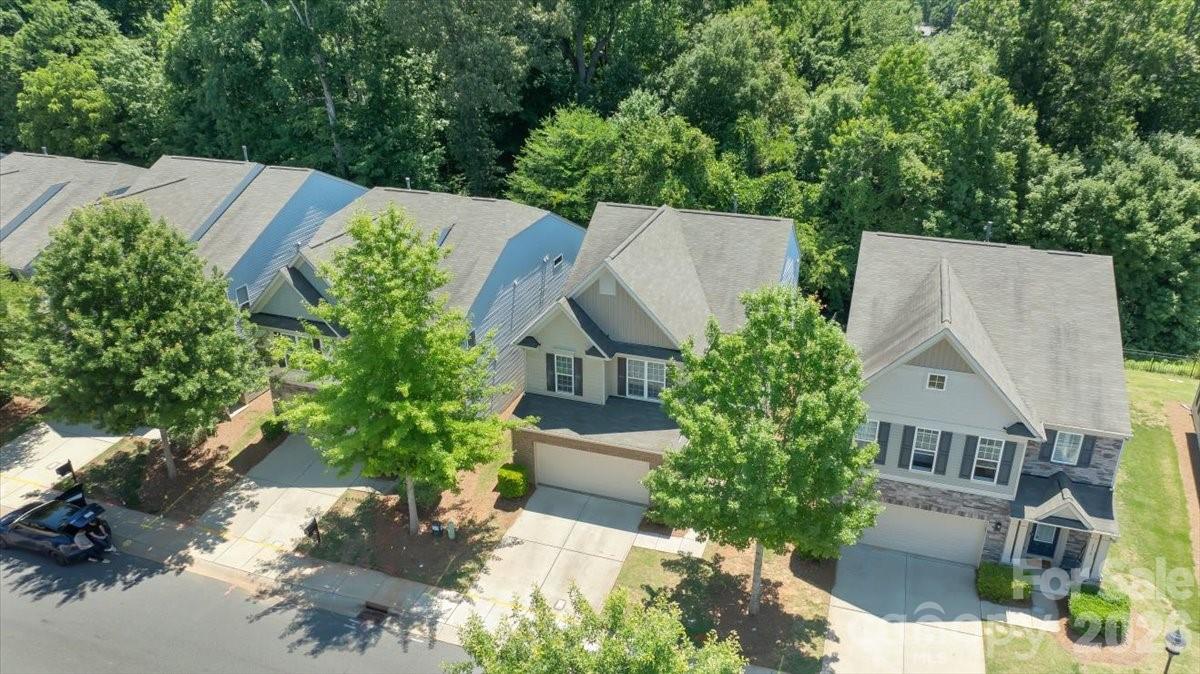 5122 Mount Clare Lane