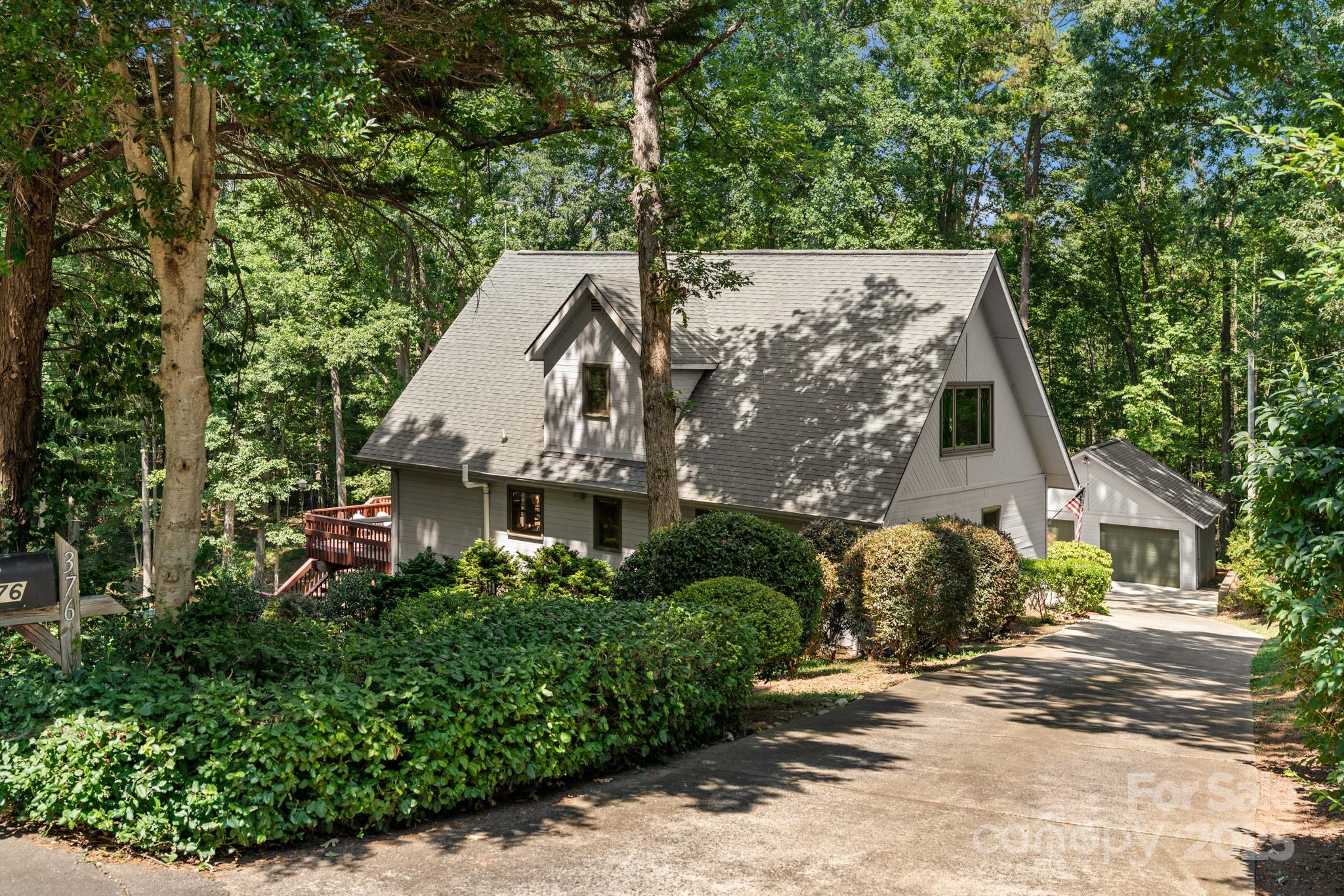 376 Knollwood Drive
