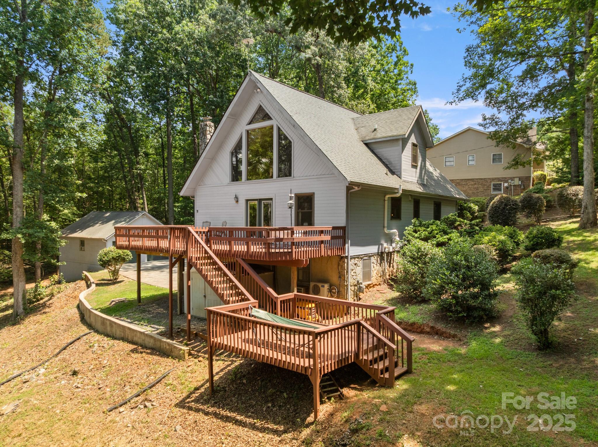 376 Knollwood Drive