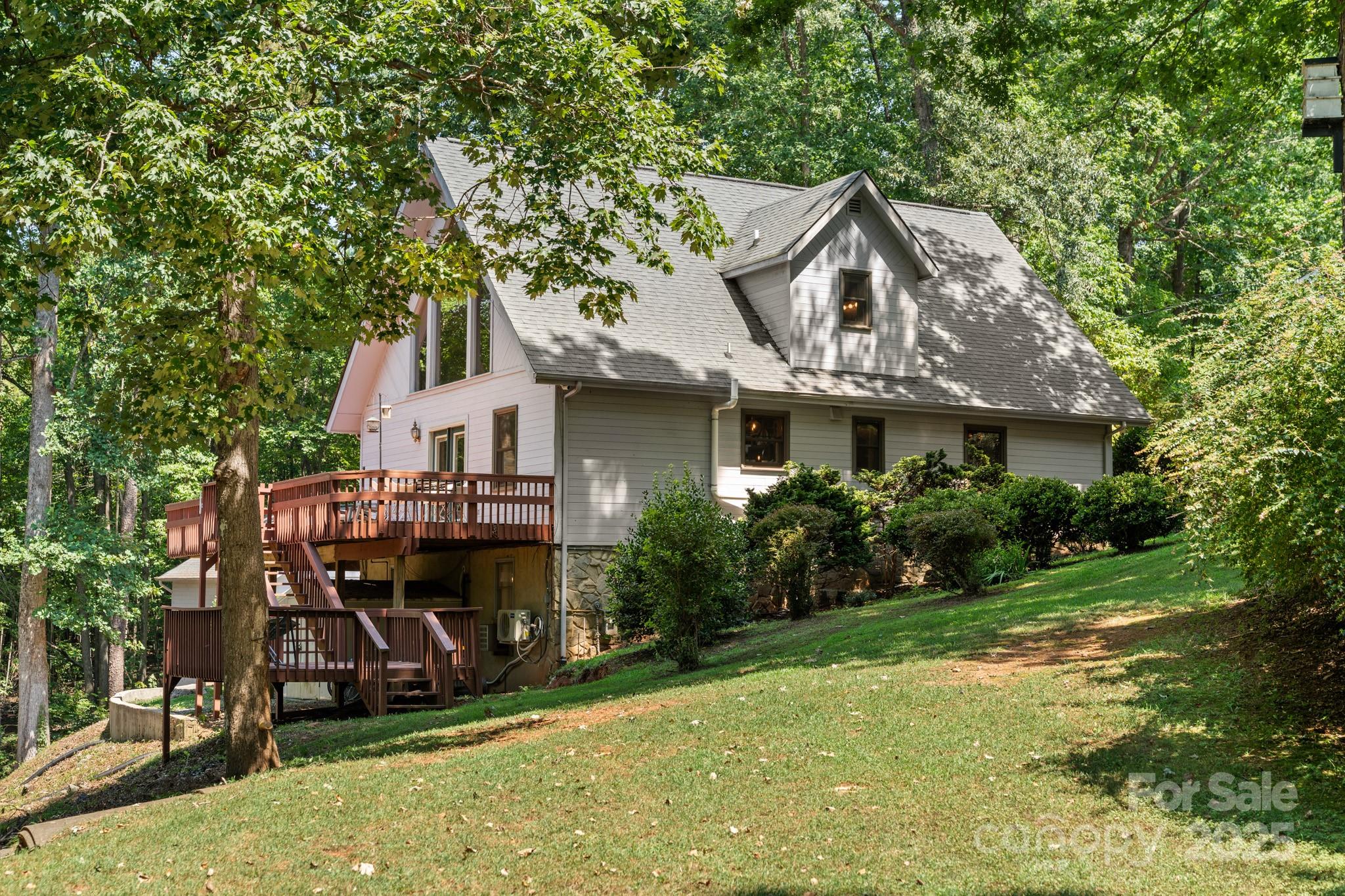 376 Knollwood Drive