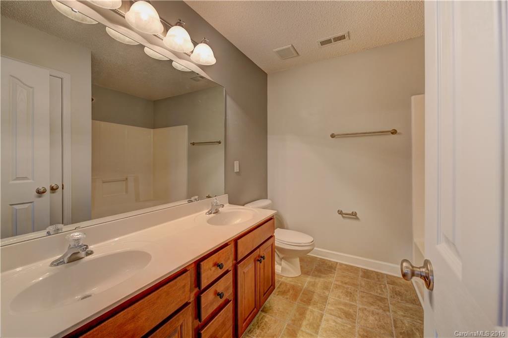 The Glynns At Carolina Crossing - Residential