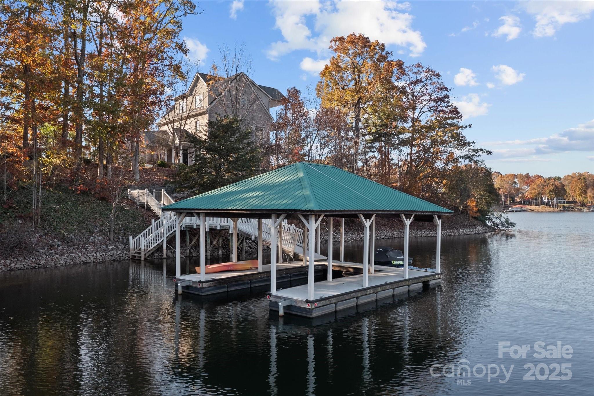 Pinnacle Shores - Residential