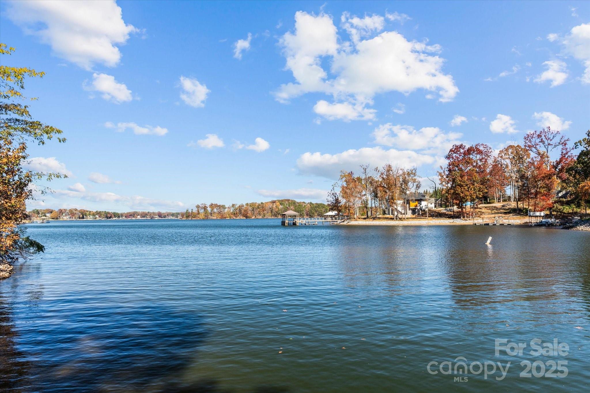 Pinnacle Shores - Residential