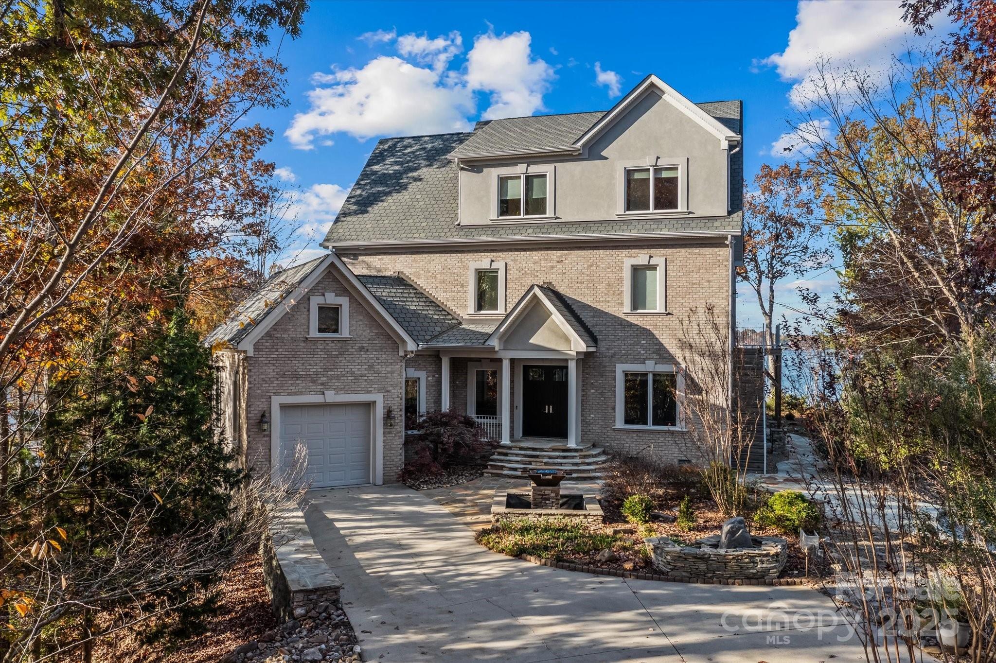 Pinnacle Shores - Residential