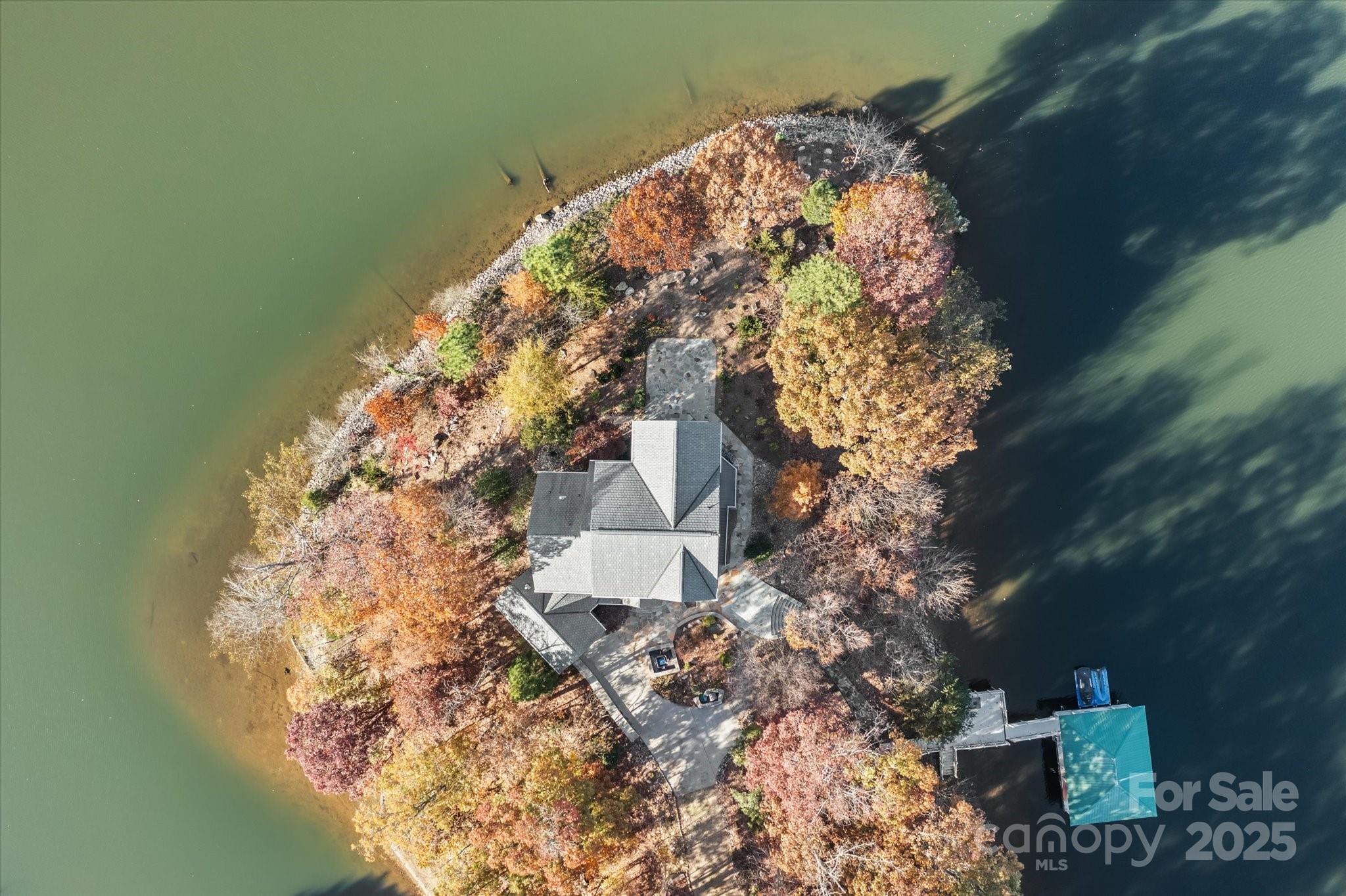 Pinnacle Shores - Residential