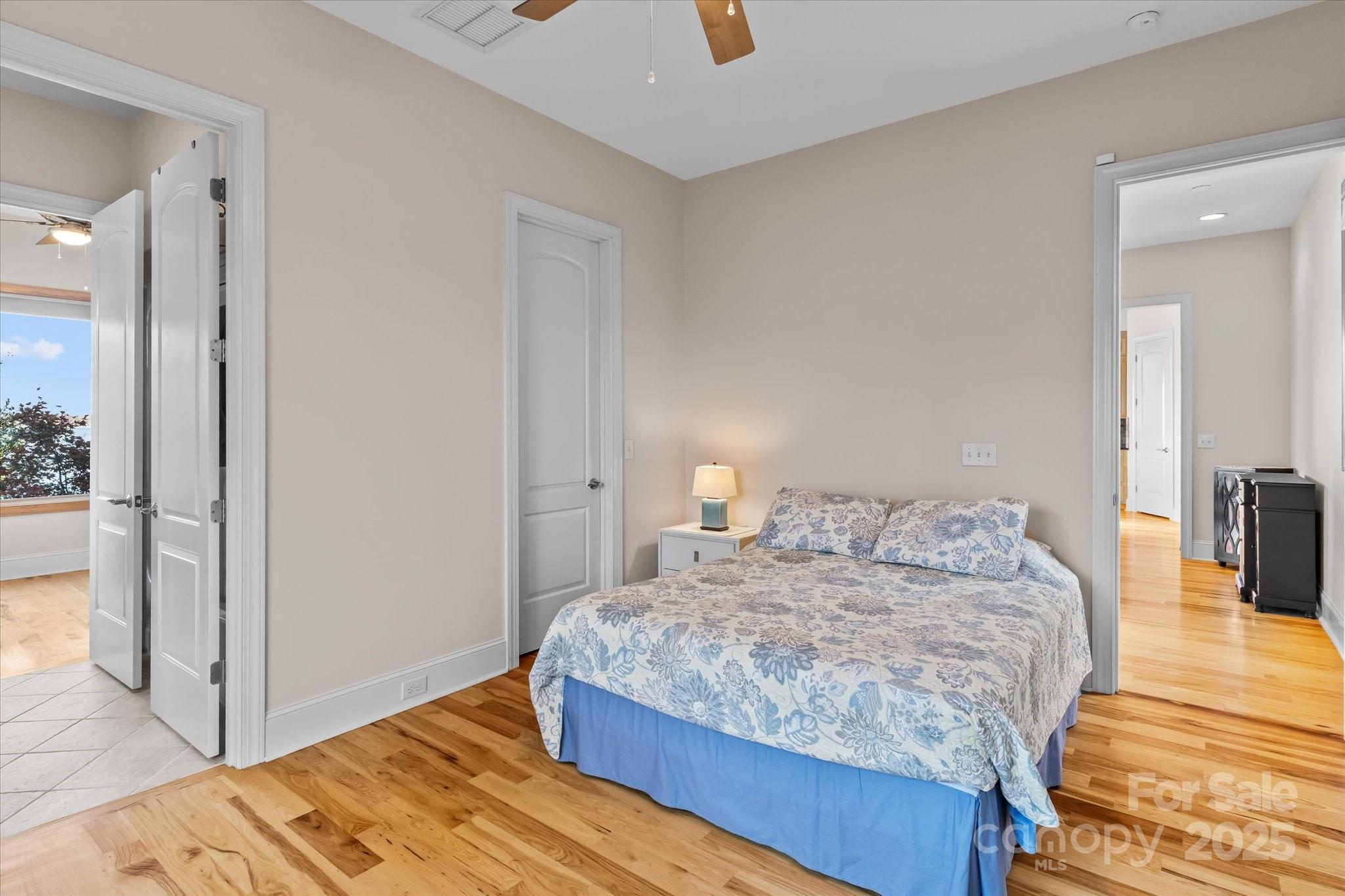 Pinnacle Shores - Residential