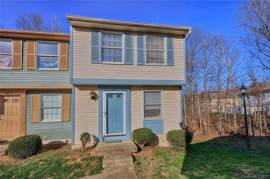 Move in ready 2 bedroom 1.5 bath Townhome with walkout basement! Ideal location for your commute to uptown Charlotte. Minutes from both I-277 or I-485. Close in proximity to shopping and McAlpine Creek park! Move in ready condition with appliances included. Won't last long!