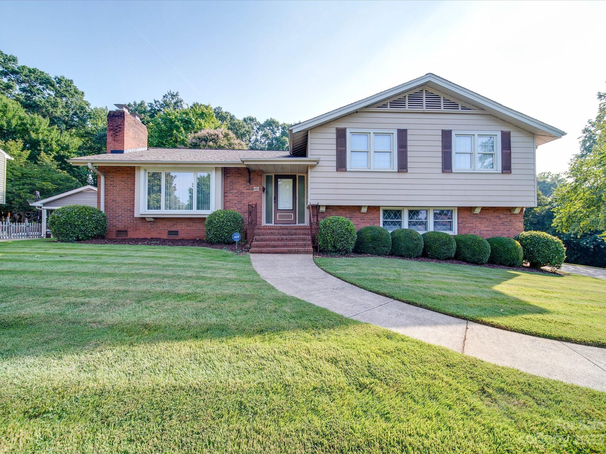 Ashbrook - Residential