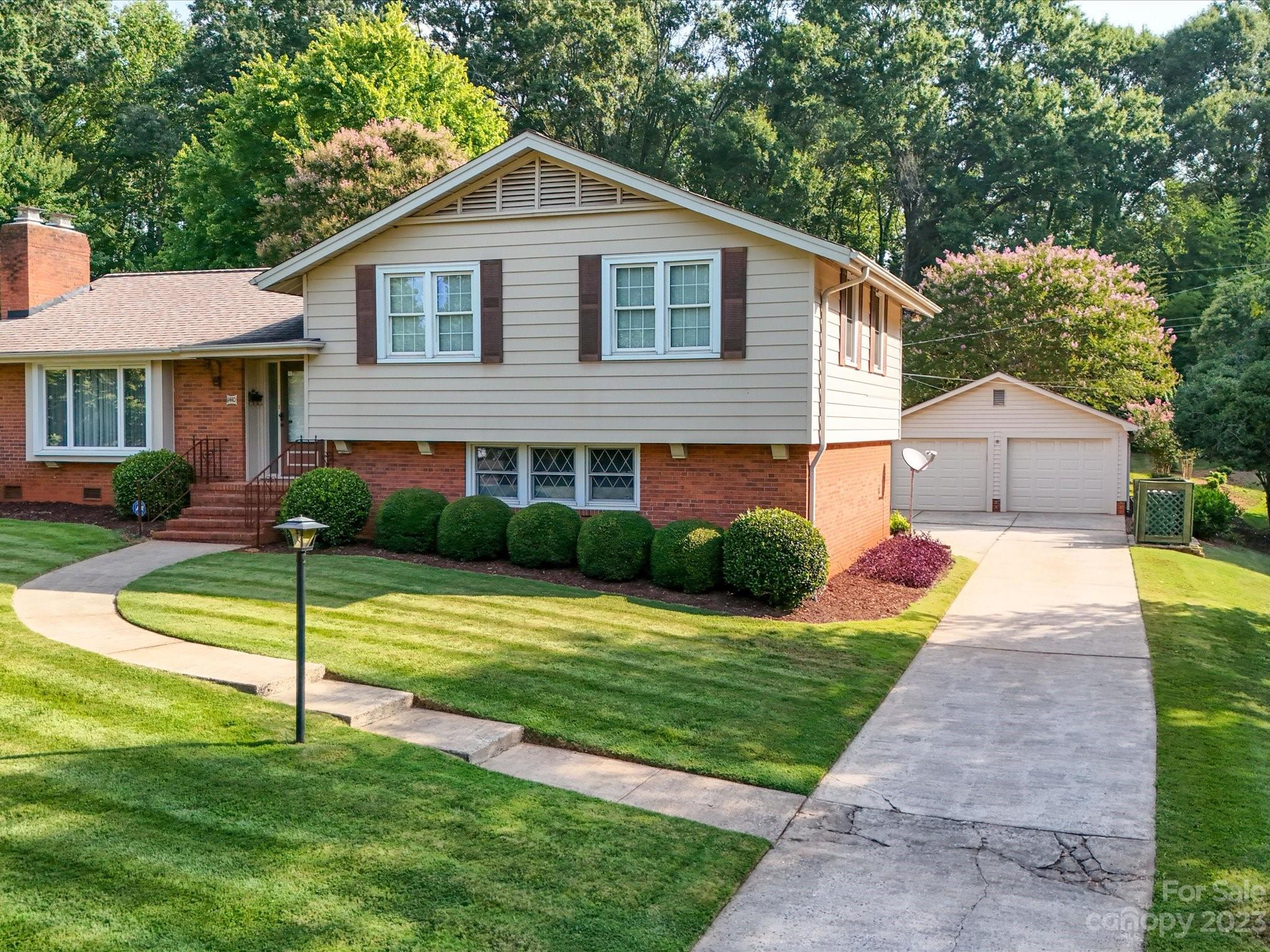 Ashbrook - Residential