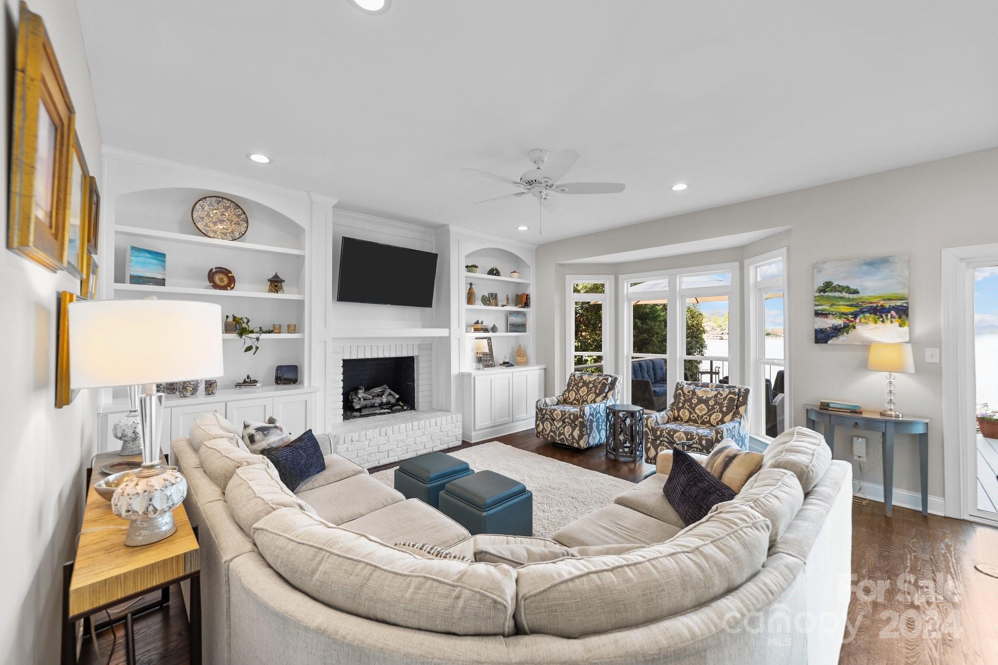 100 Norman Place - Residential