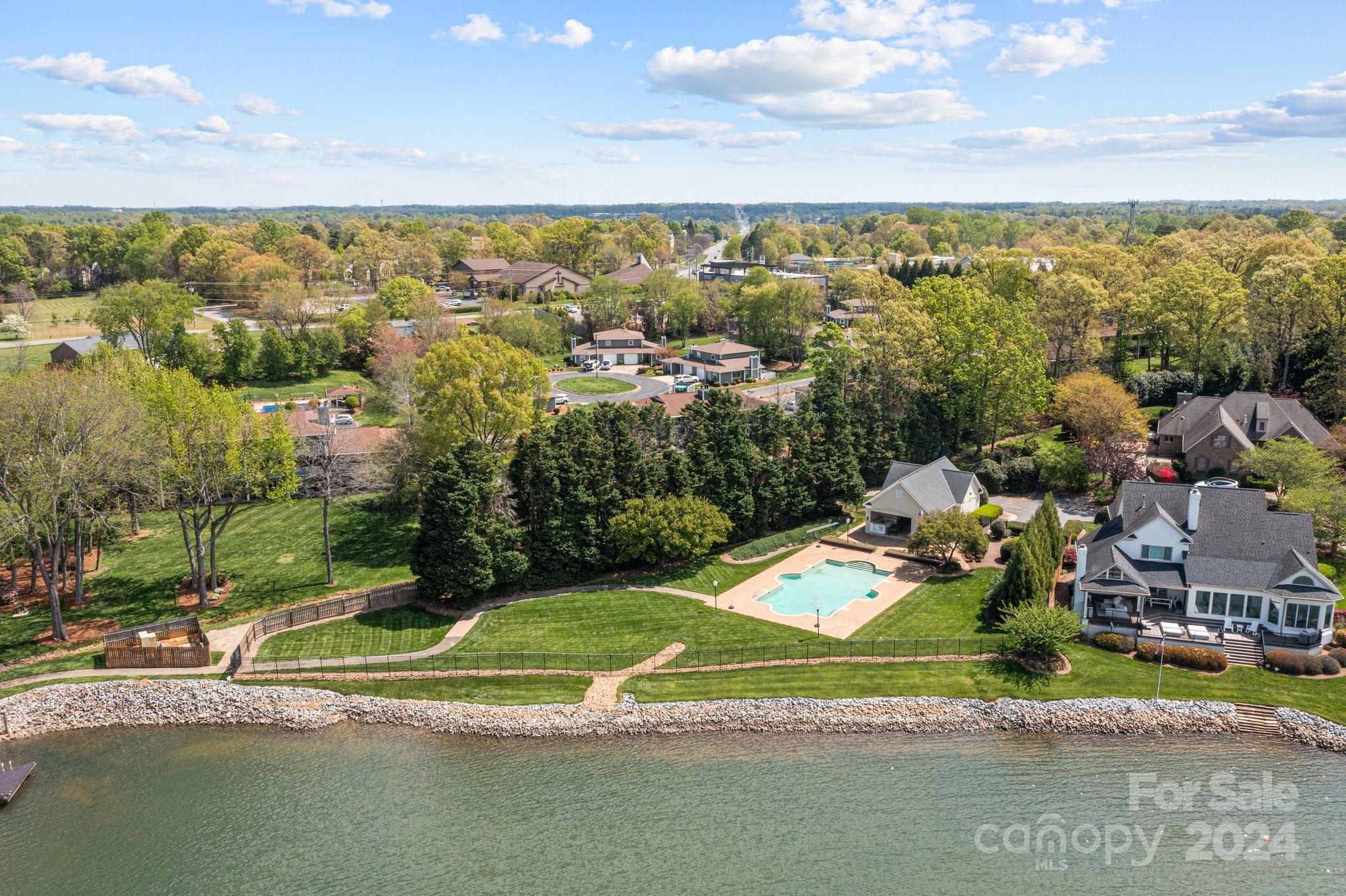 100 Norman Place - Residential