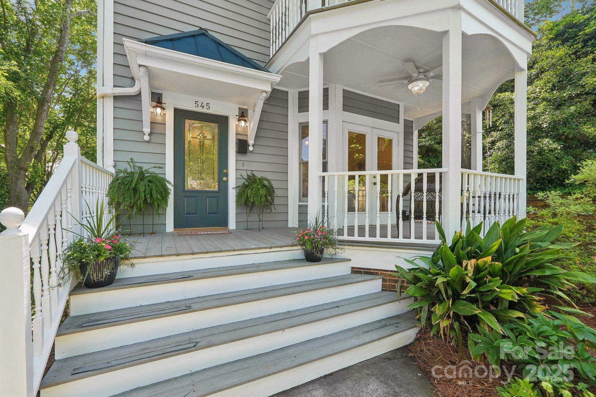 545 Dilworth Mews Court