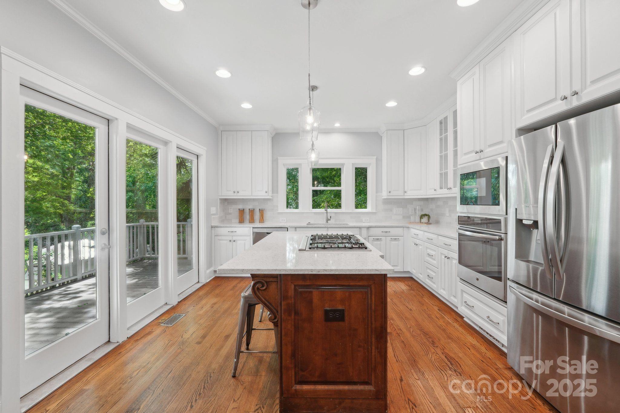 545 Dilworth Mews Court