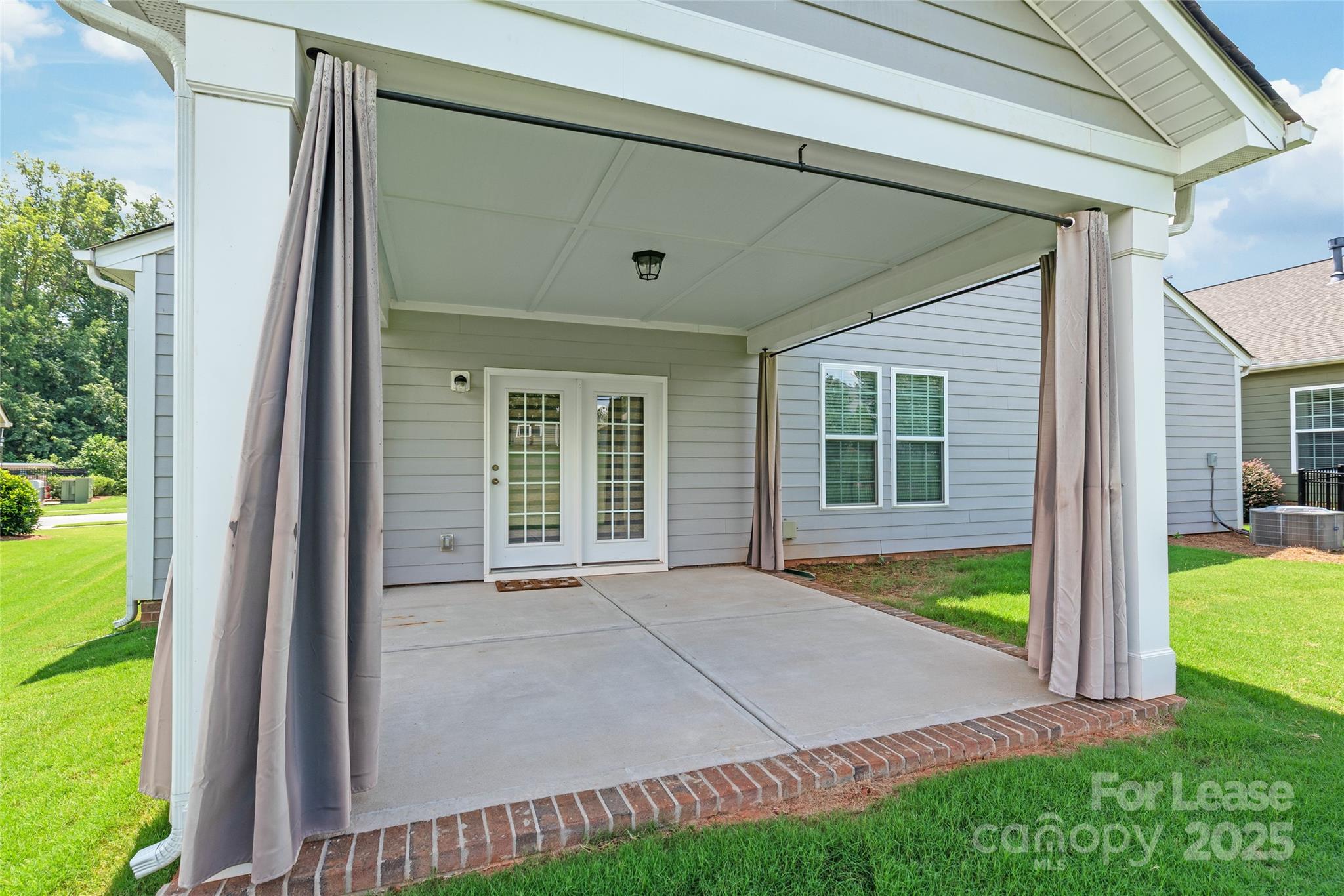 The Conservancy at McLean - Residential Lease