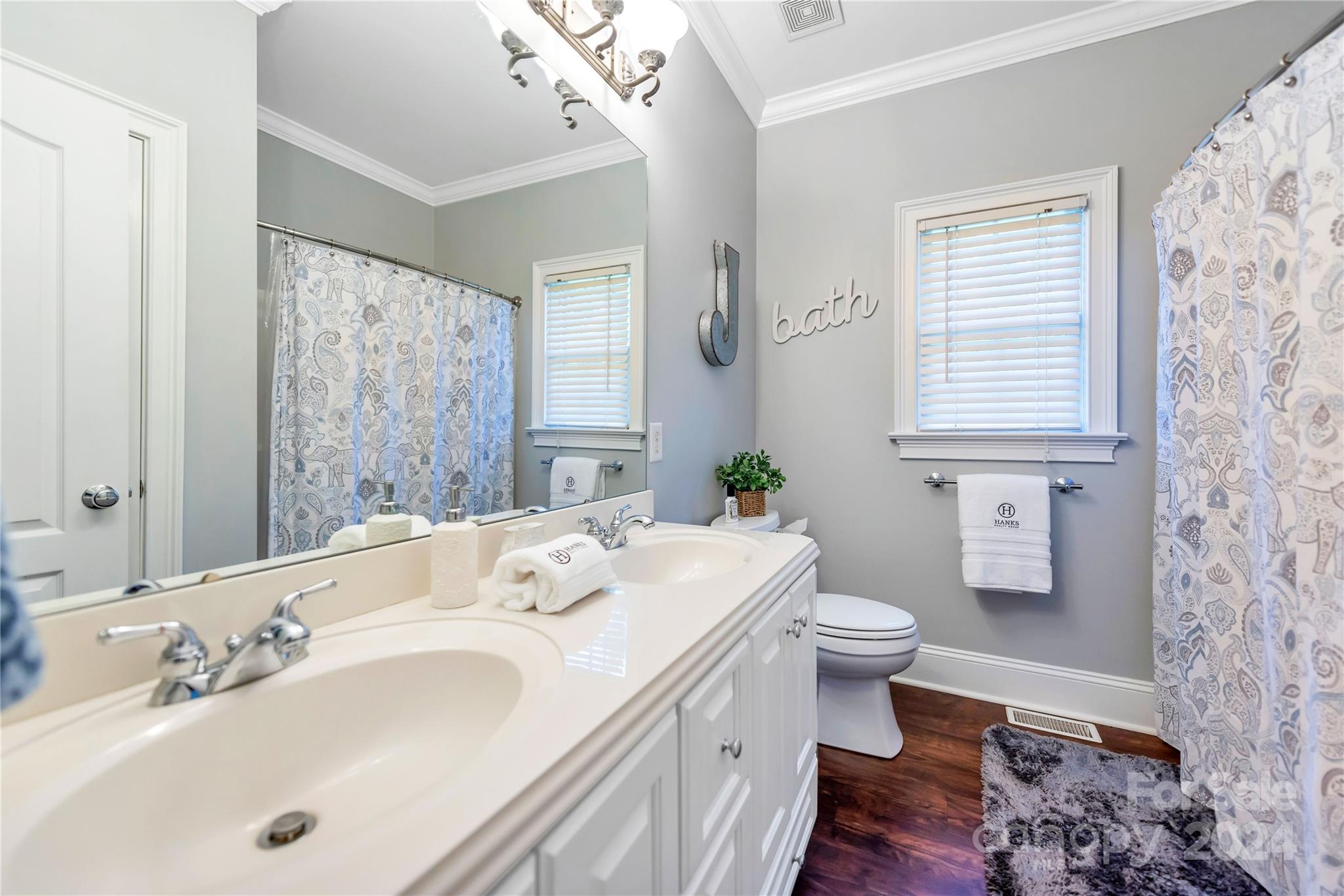 Eagles Walk - Residential