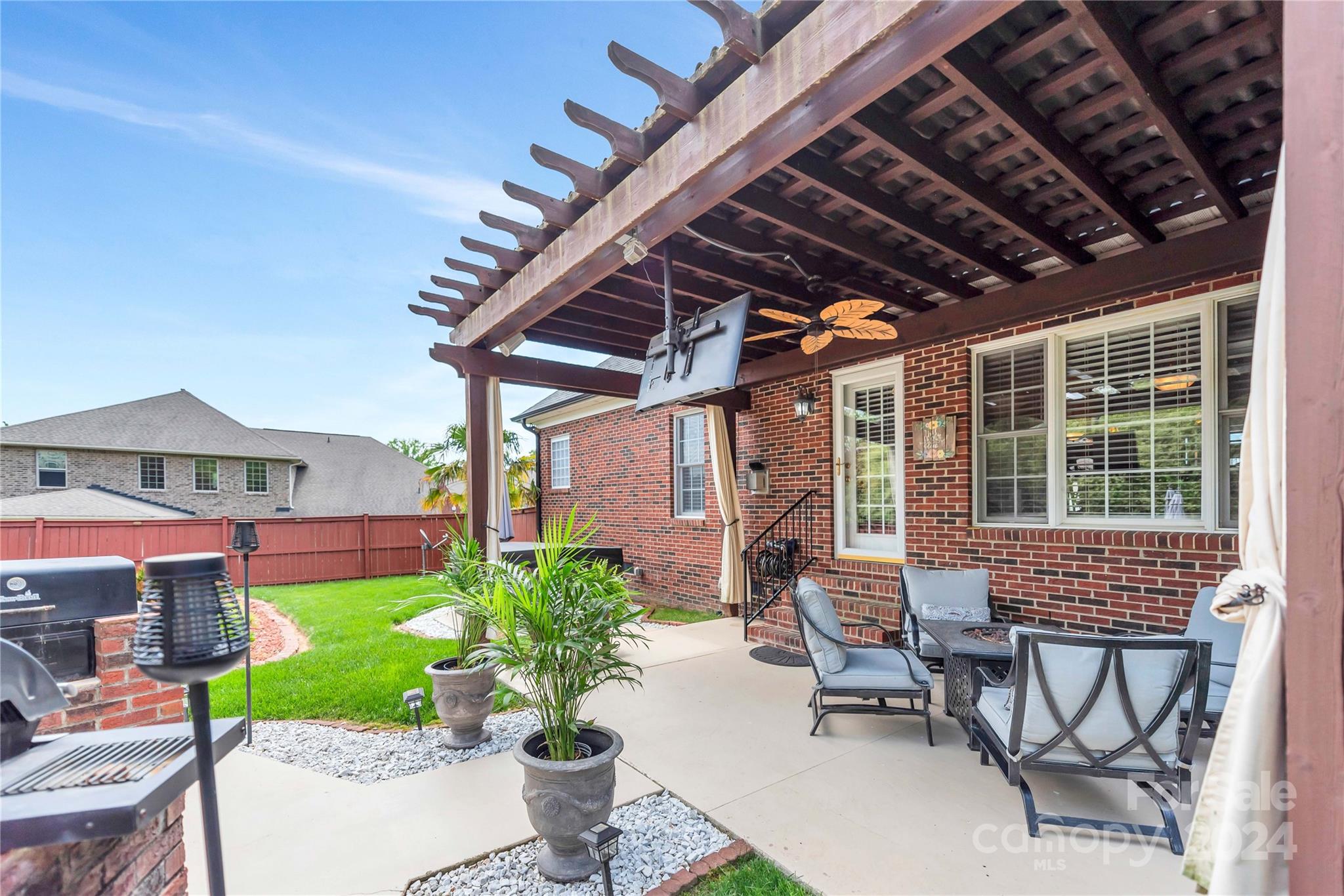 Eagles Walk - Residential