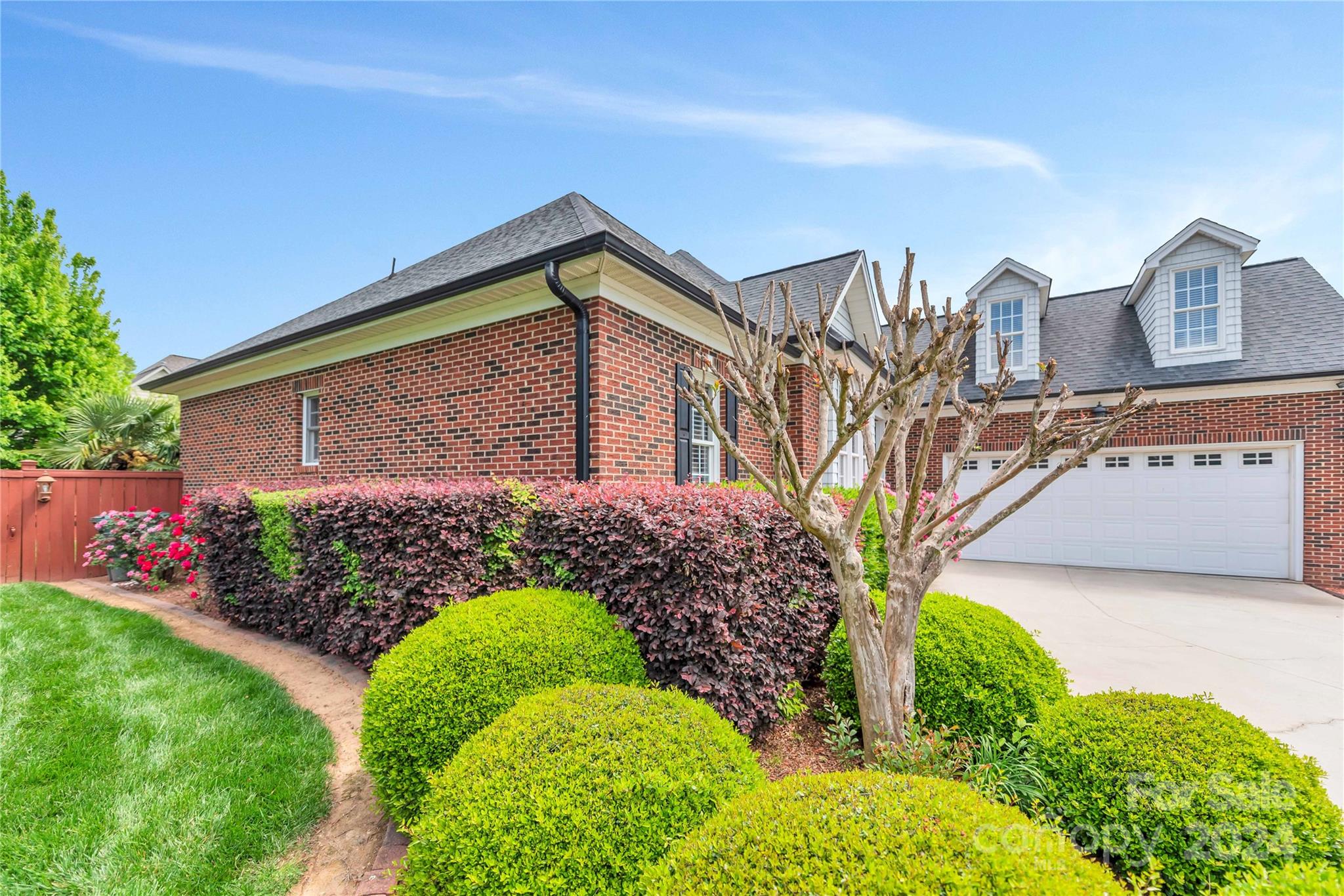 Eagles Walk - Residential