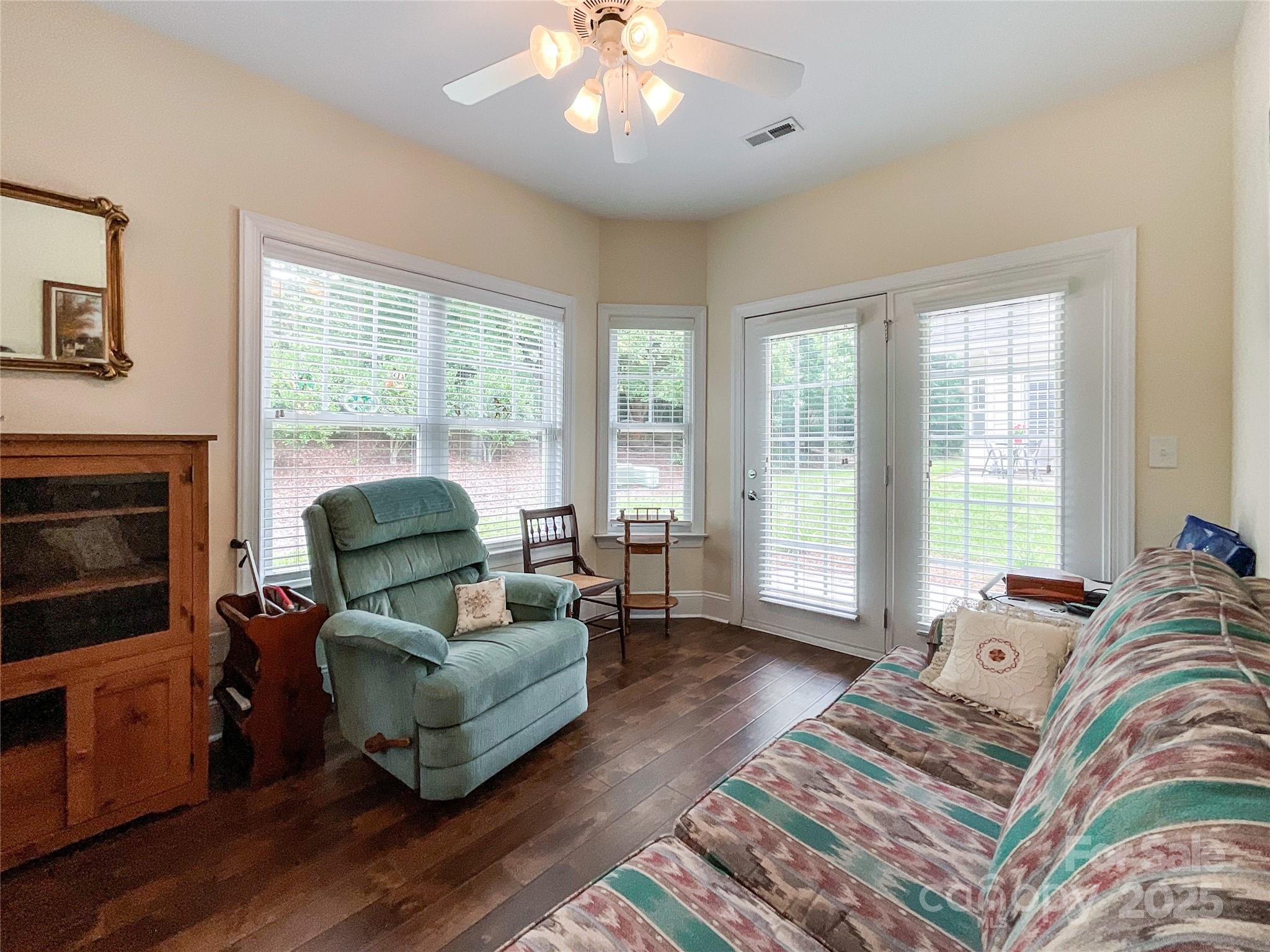 Village of Woodridge - Residential