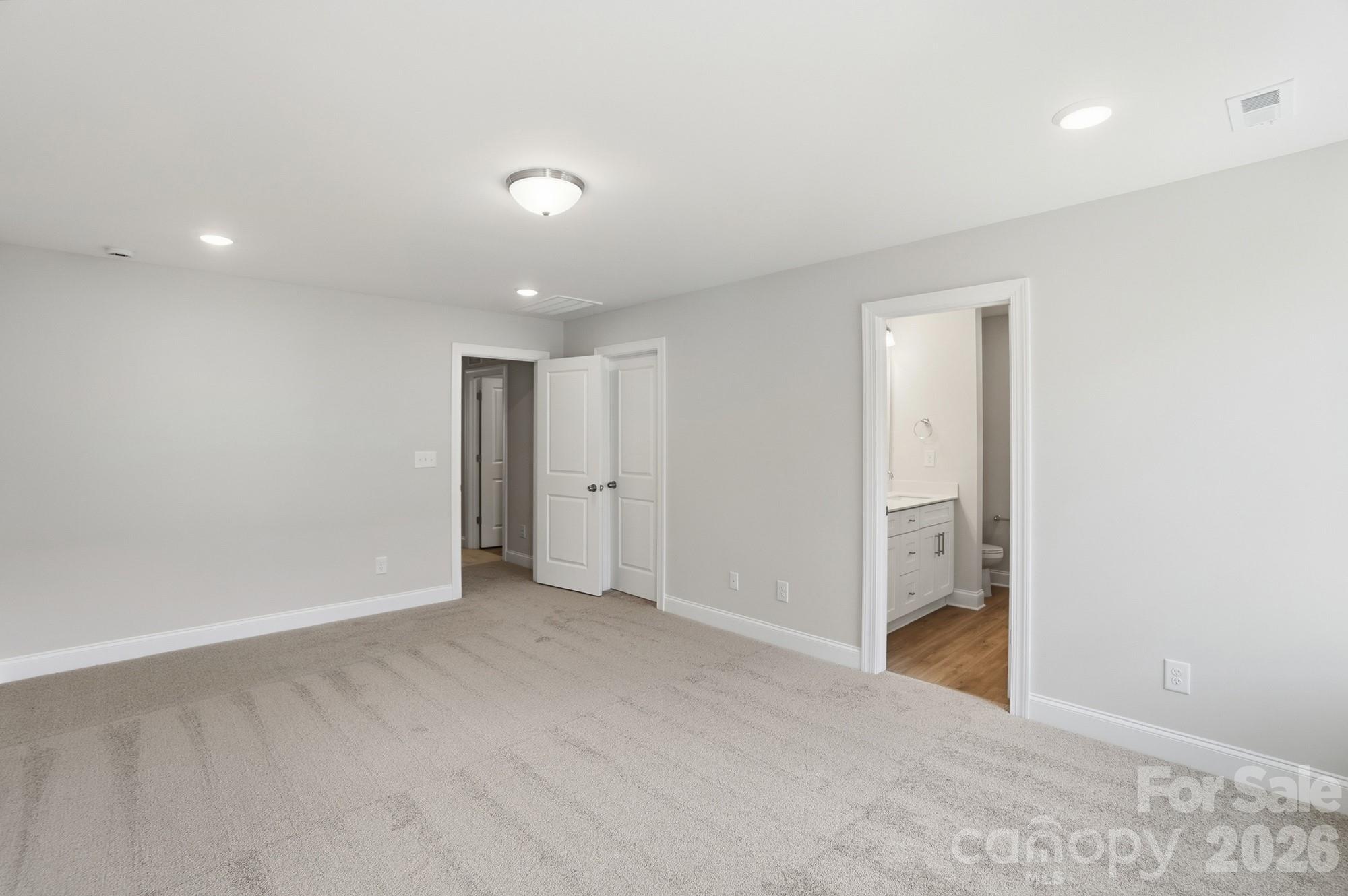 Harrisburg Village - Residential