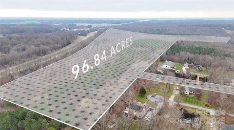 Photo of NA Whites Farm Road, Statesville, NC 28625 (MLS # 4326725)