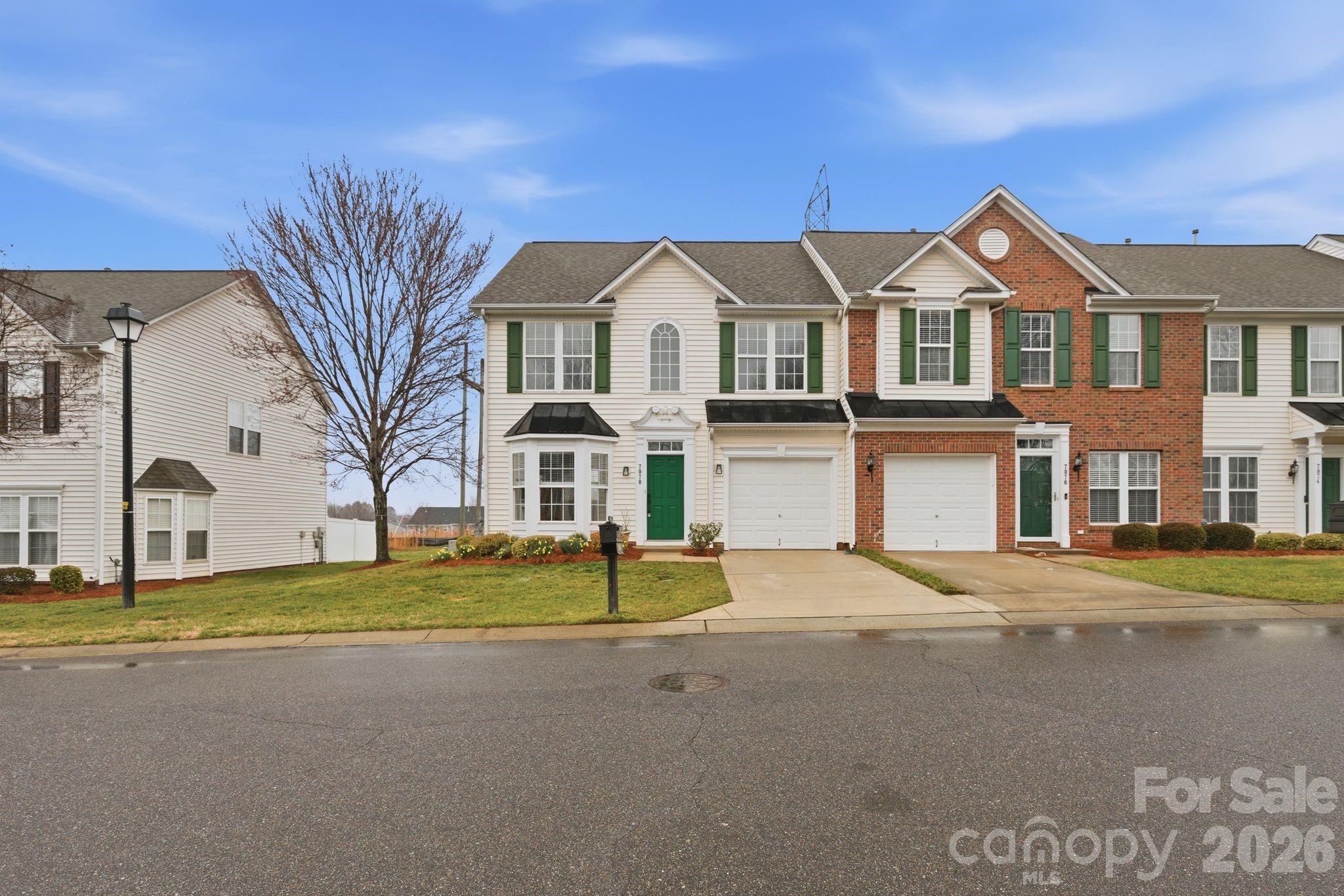 Mariners Pointe at Smithstone - Residential