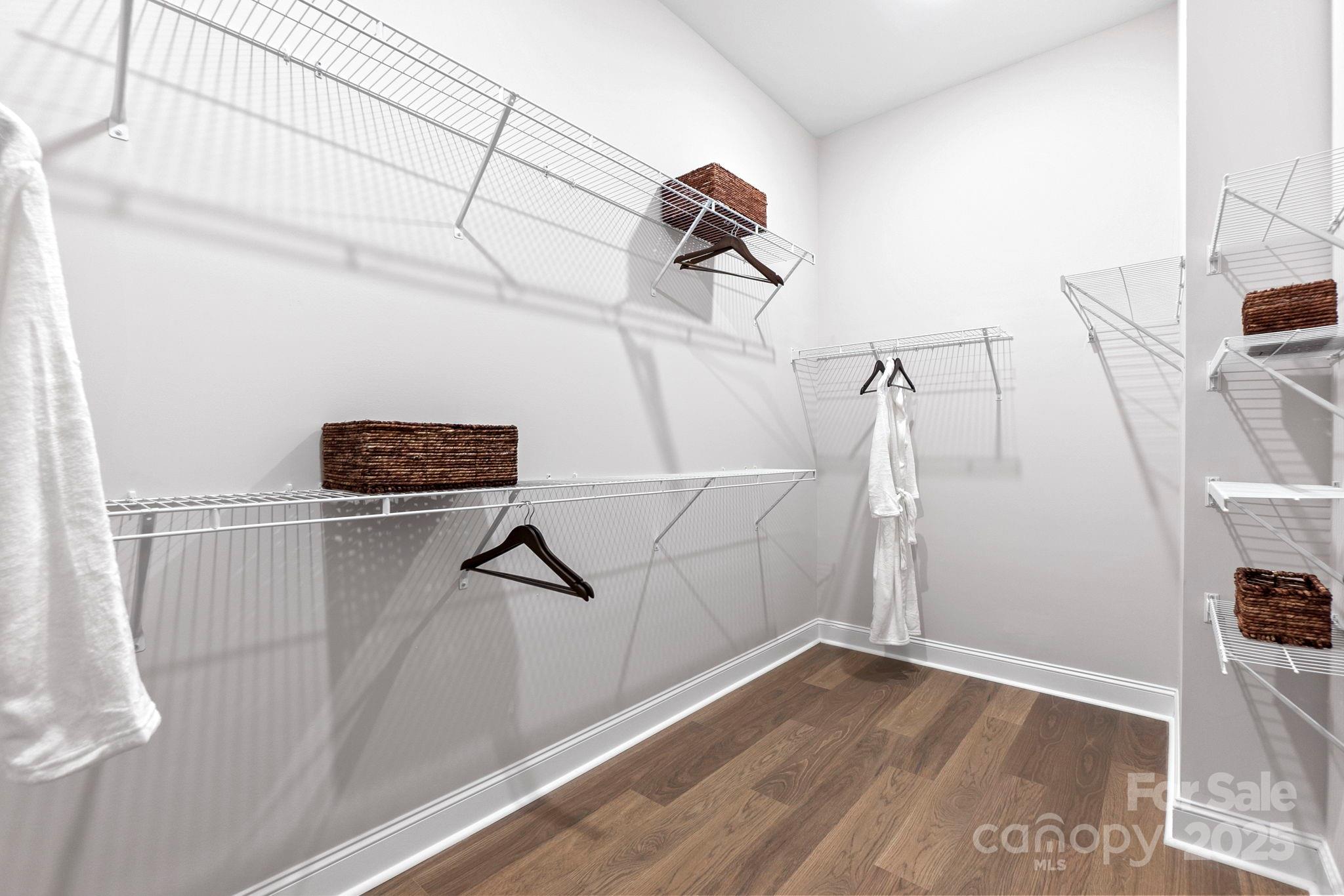 The Estates at Sugar Creek - Residential