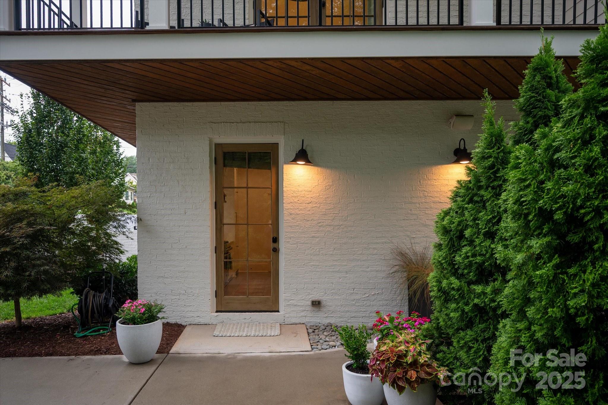903 McDonald Avenue