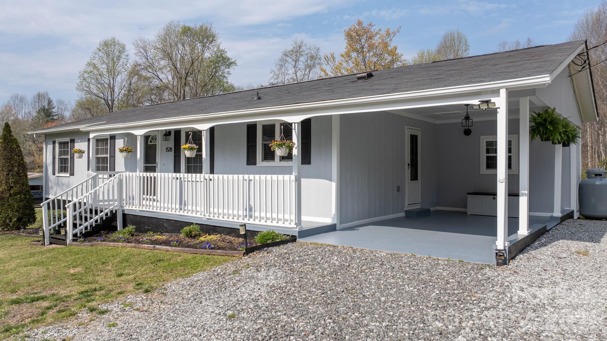 1528 Miller Hill Road