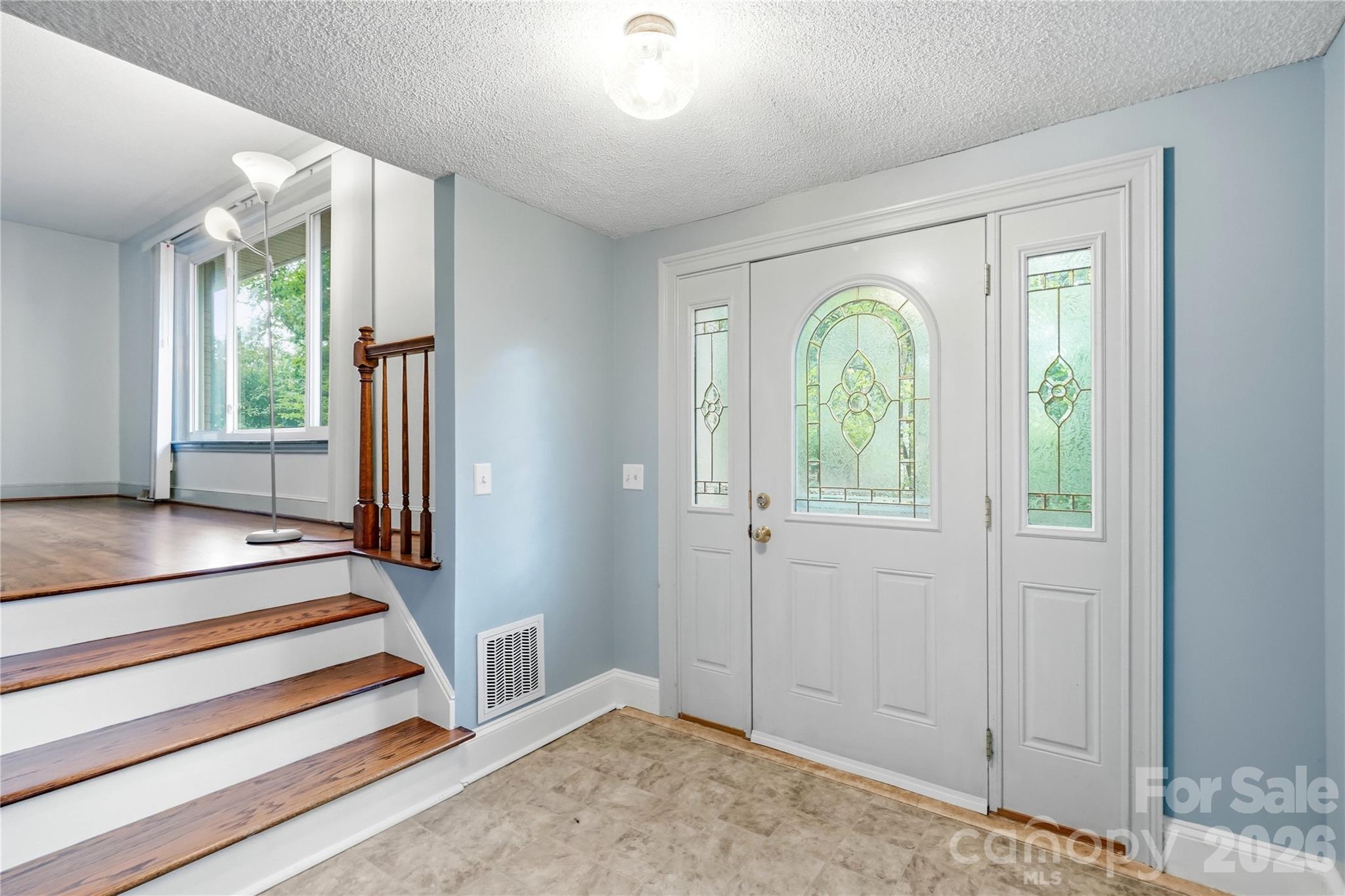 4819 Carousel Drive