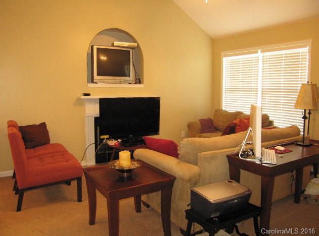 Steele Meadows - Residential Lease