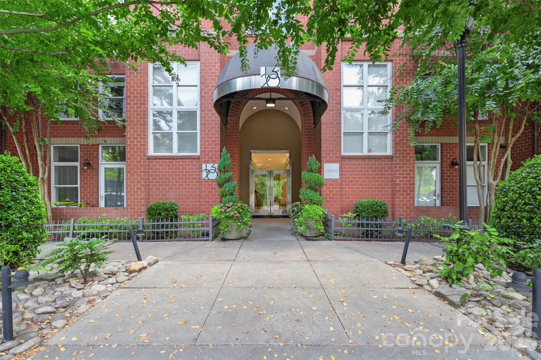 1320 Fillmore Avenue 113