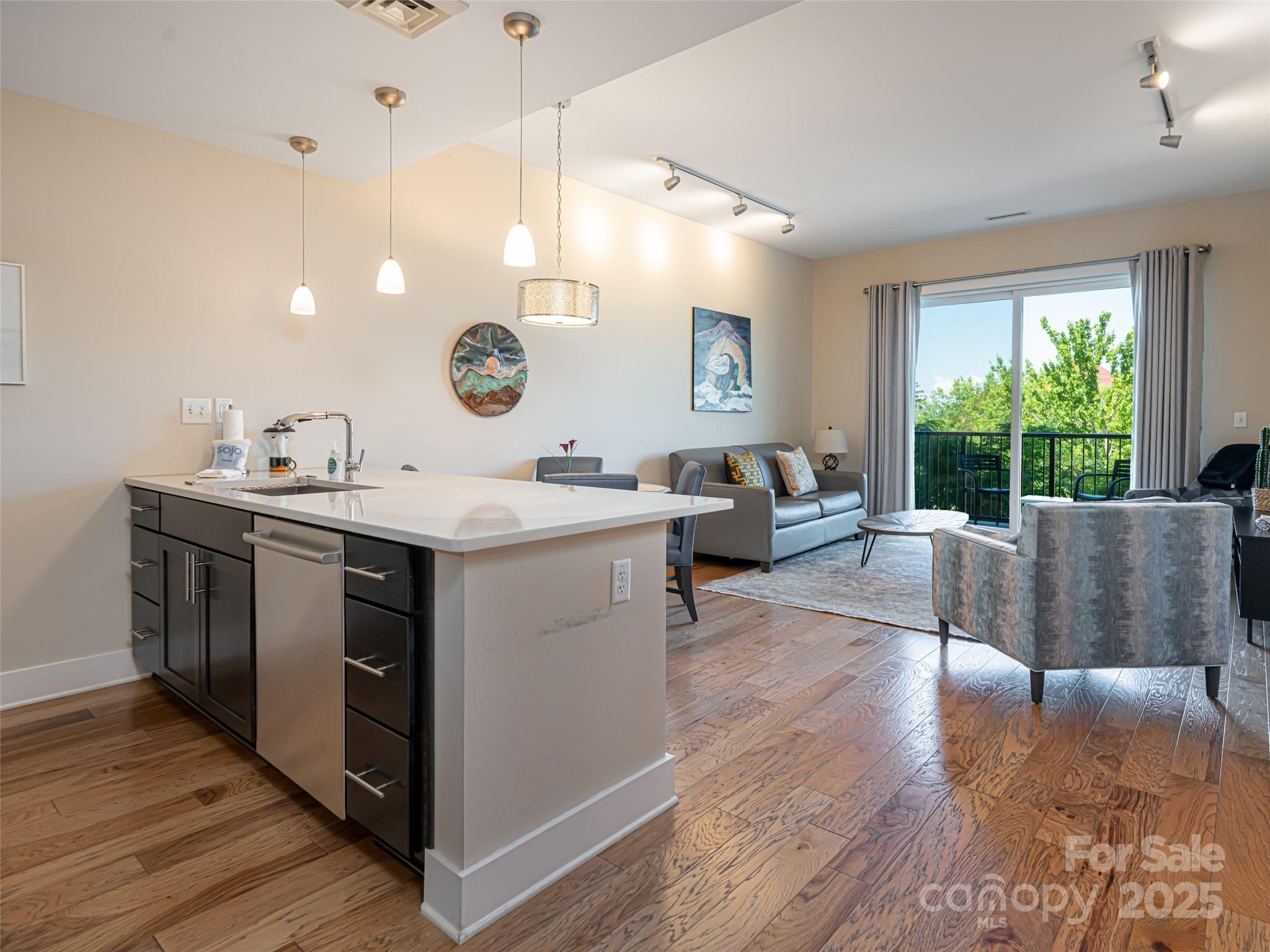 45 Asheland Avenue 402