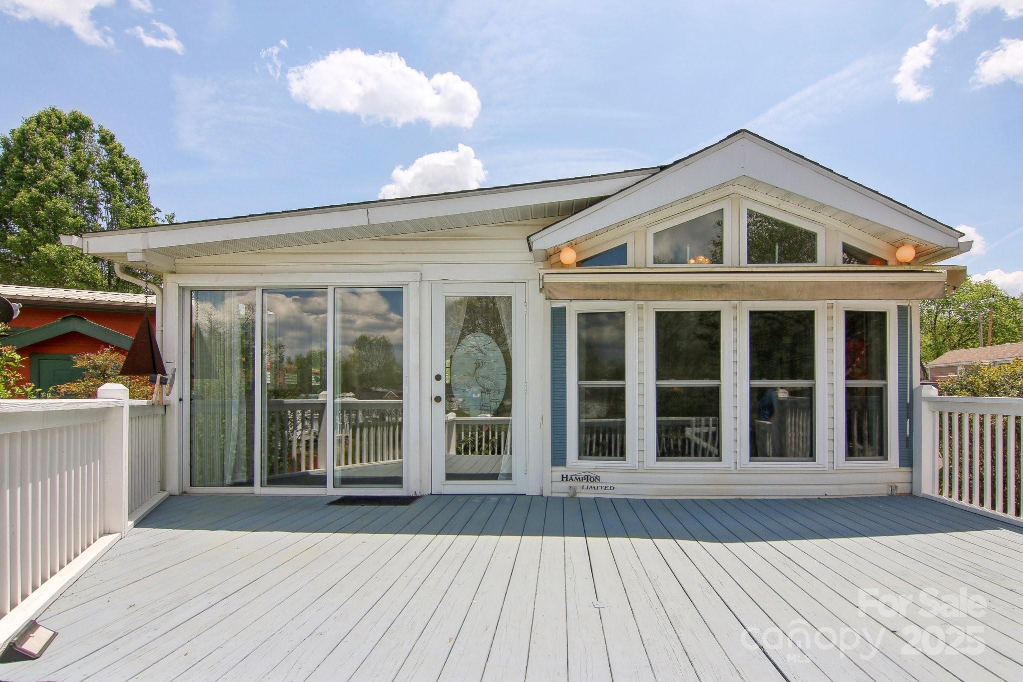 222 Pike Point