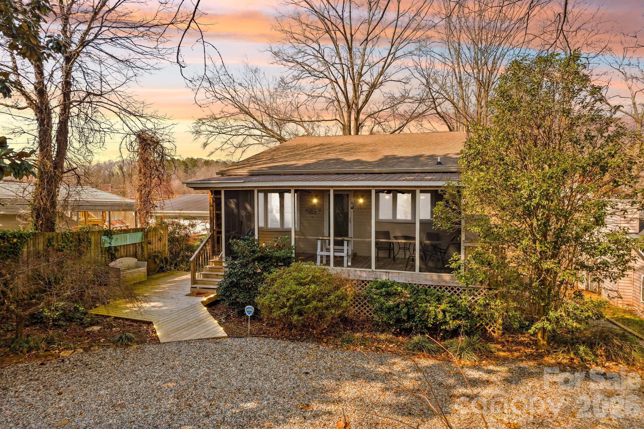 Hickory Point - Residential