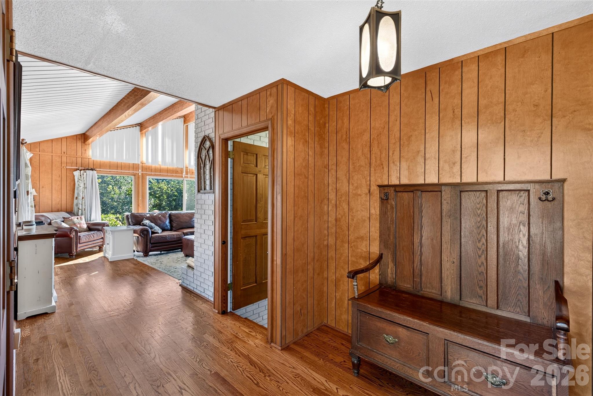 93 Orchard Hill