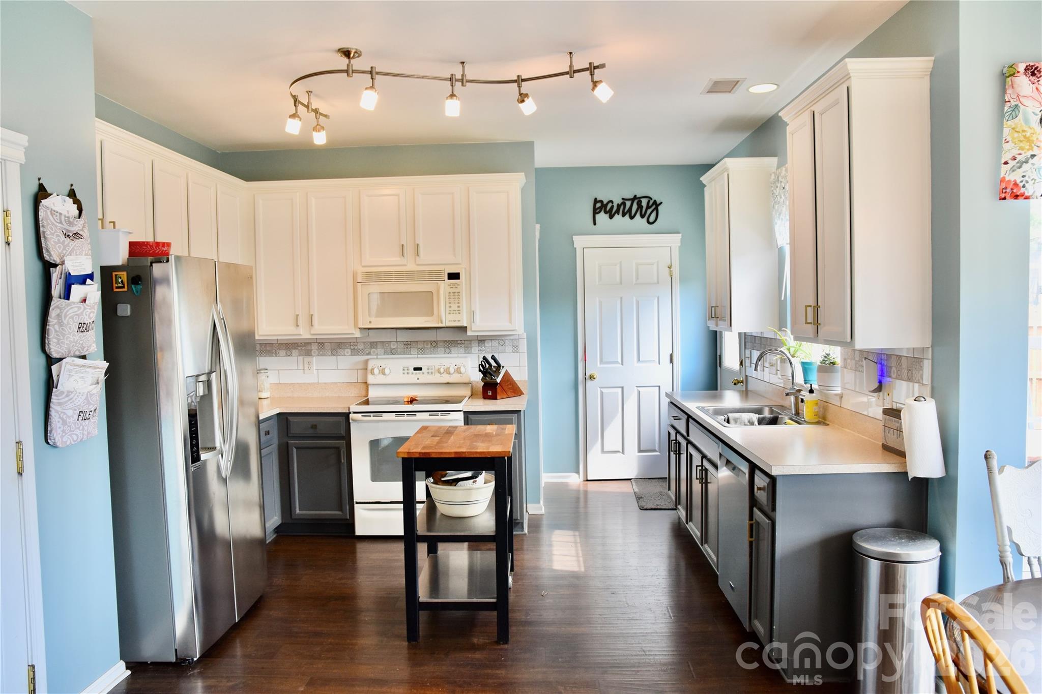 Applegate - Residential