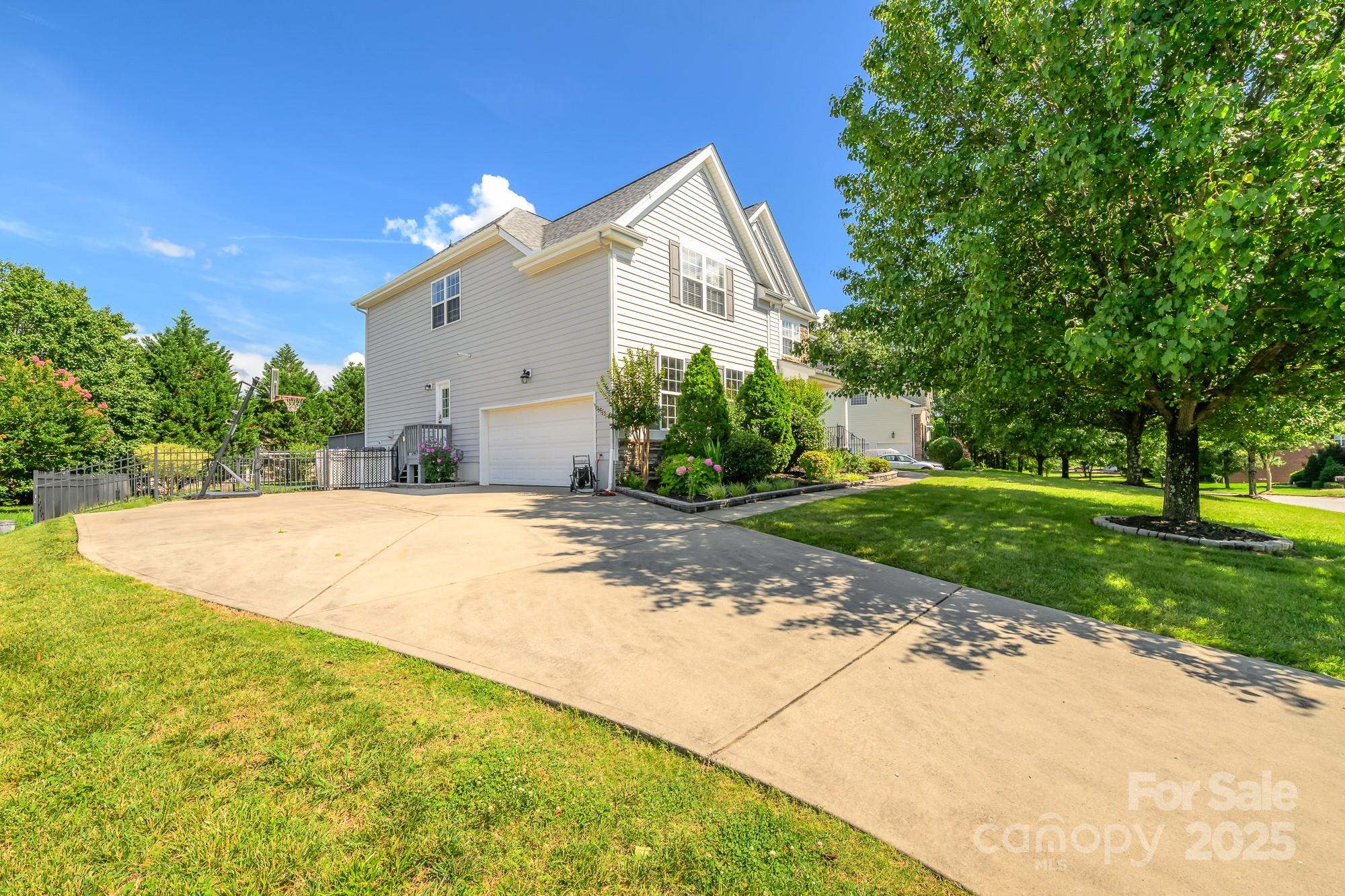 7737 Pleasant Valley Drive