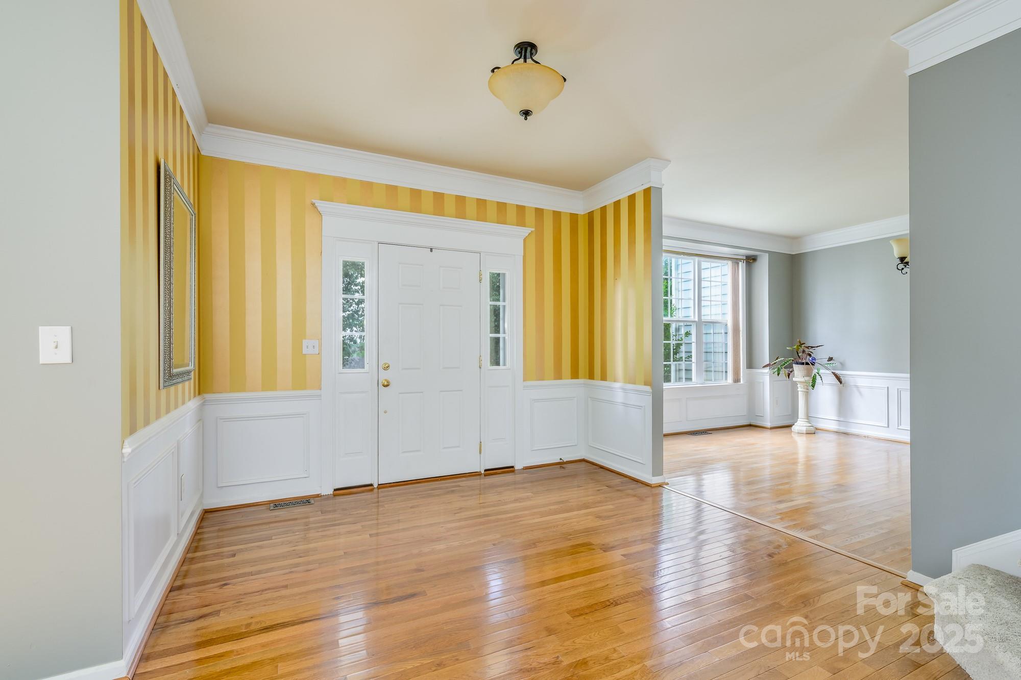 7737 Pleasant Valley Drive