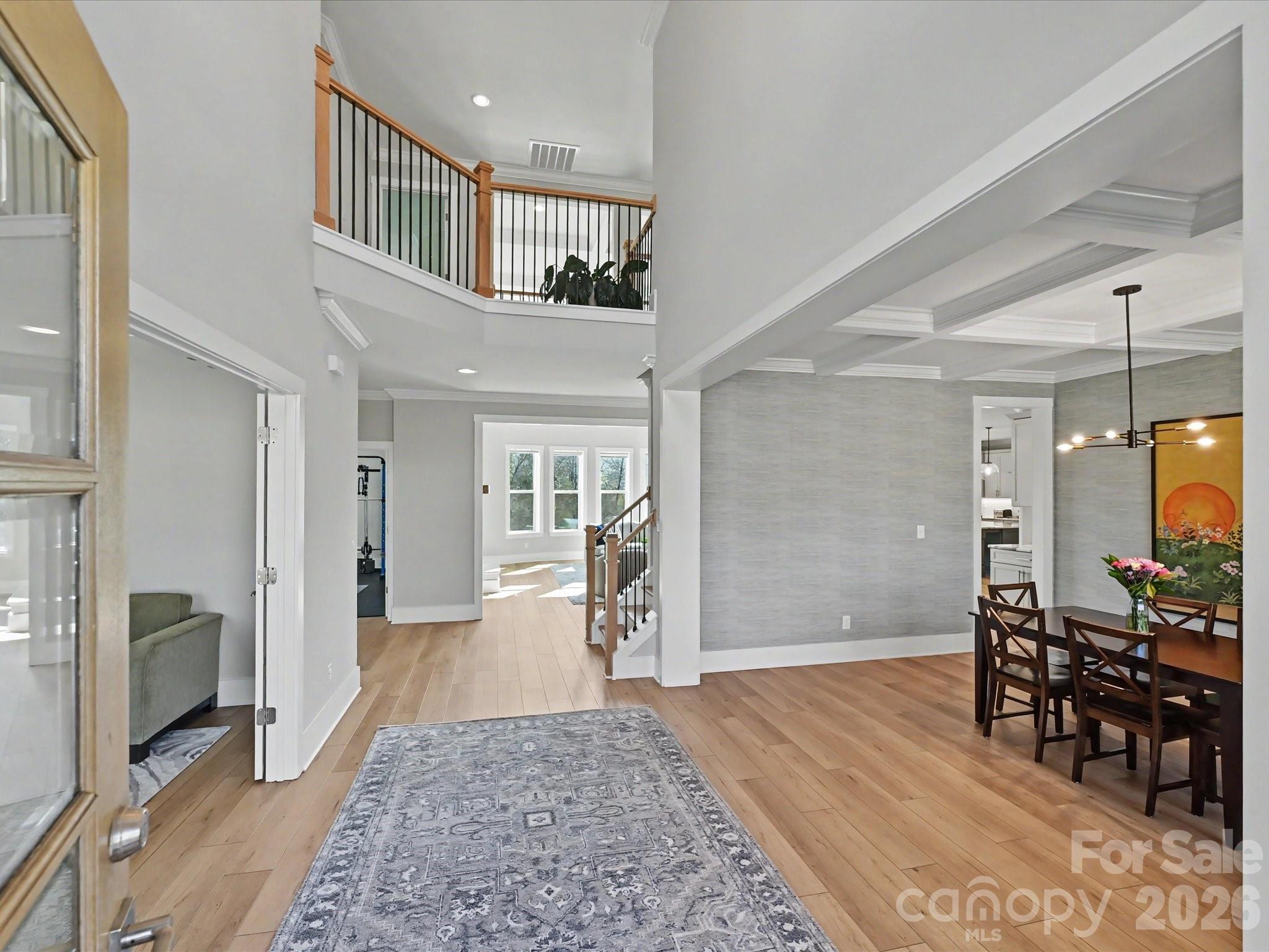 1052 Lakefront Woods